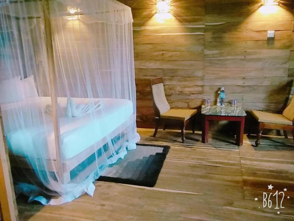Mamba Yala Hotel Tissamaharama Bagian luar foto