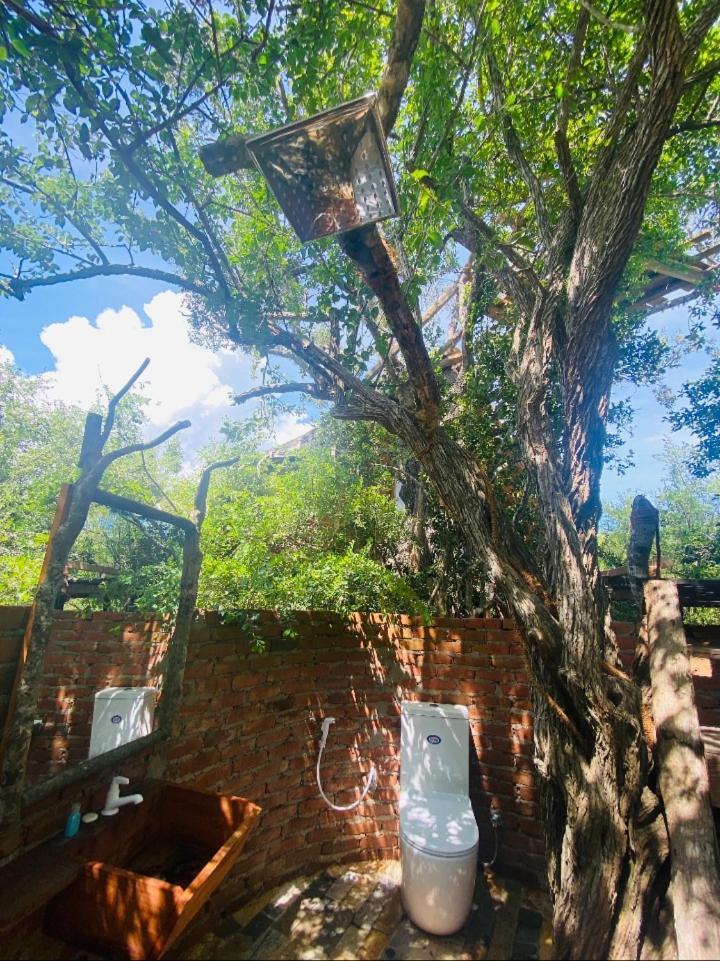 Mamba Yala Hotel Tissamaharama Bagian luar foto